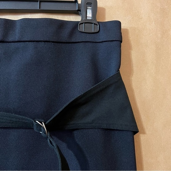 L.A.M.B. | Pencil Mini Skirt Buckle Belt Reversible Stretch Knit Black Size S - Picture 5 of 8